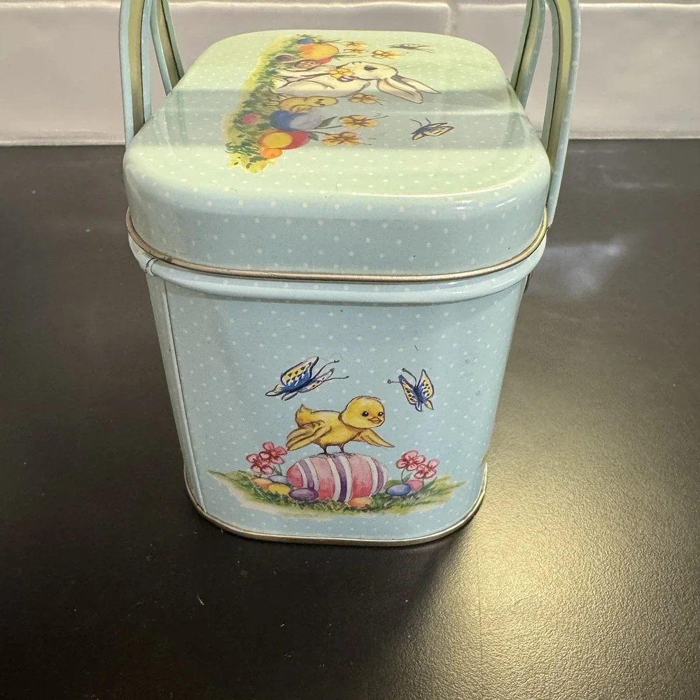 Easter Bunny‎ double handled tim from Hong Kong